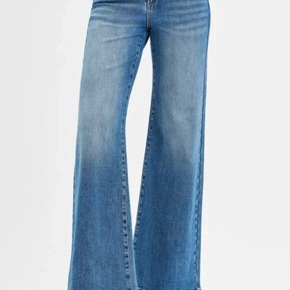 Women's Blue Heart Patch Jeans - Picture 6 of 8